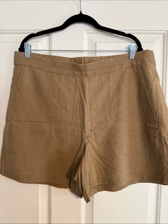 Banana Republic Pants - Banana Republic Tan Linen-Blend Pull-On Shorts with Pockets XL